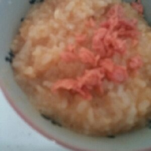 シャケフレーク＆ゴマ・海苔のせ卵かけご飯☆